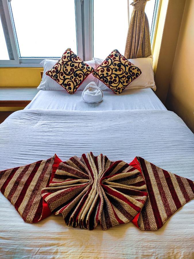 Hotel High Ground Inn Sarangkot Pokhara Bagian luar foto