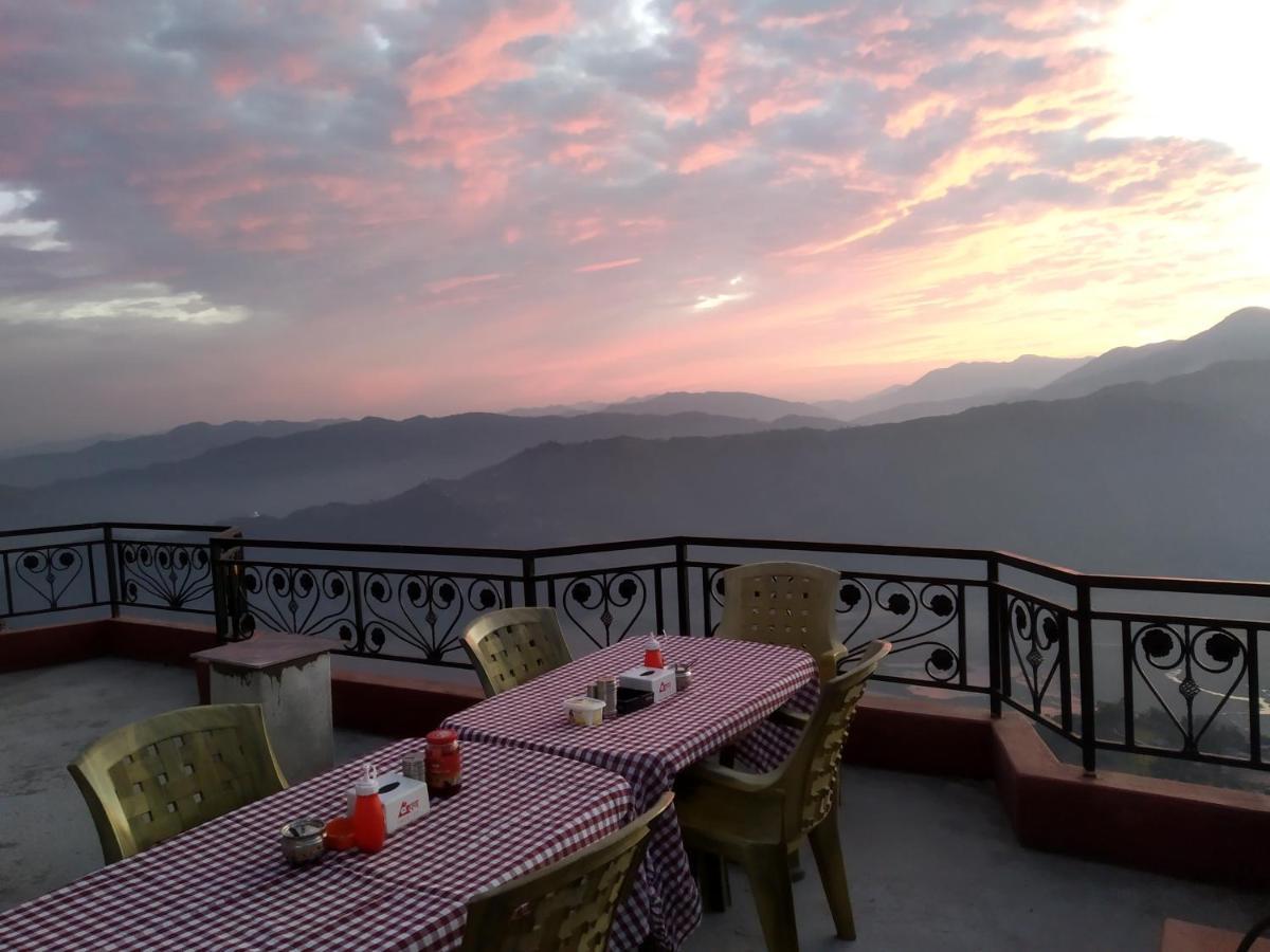 Hotel High Ground Inn Sarangkot Pokhara Bagian luar foto