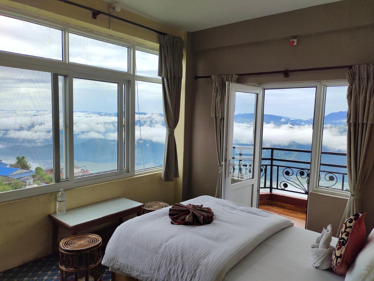 Hotel High Ground Inn Sarangkot Pokhara Bagian luar foto