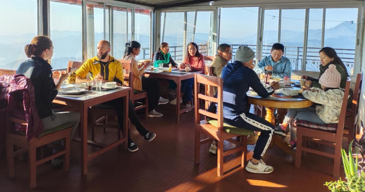 Hotel High Ground Inn Sarangkot Pokhara Bagian luar foto