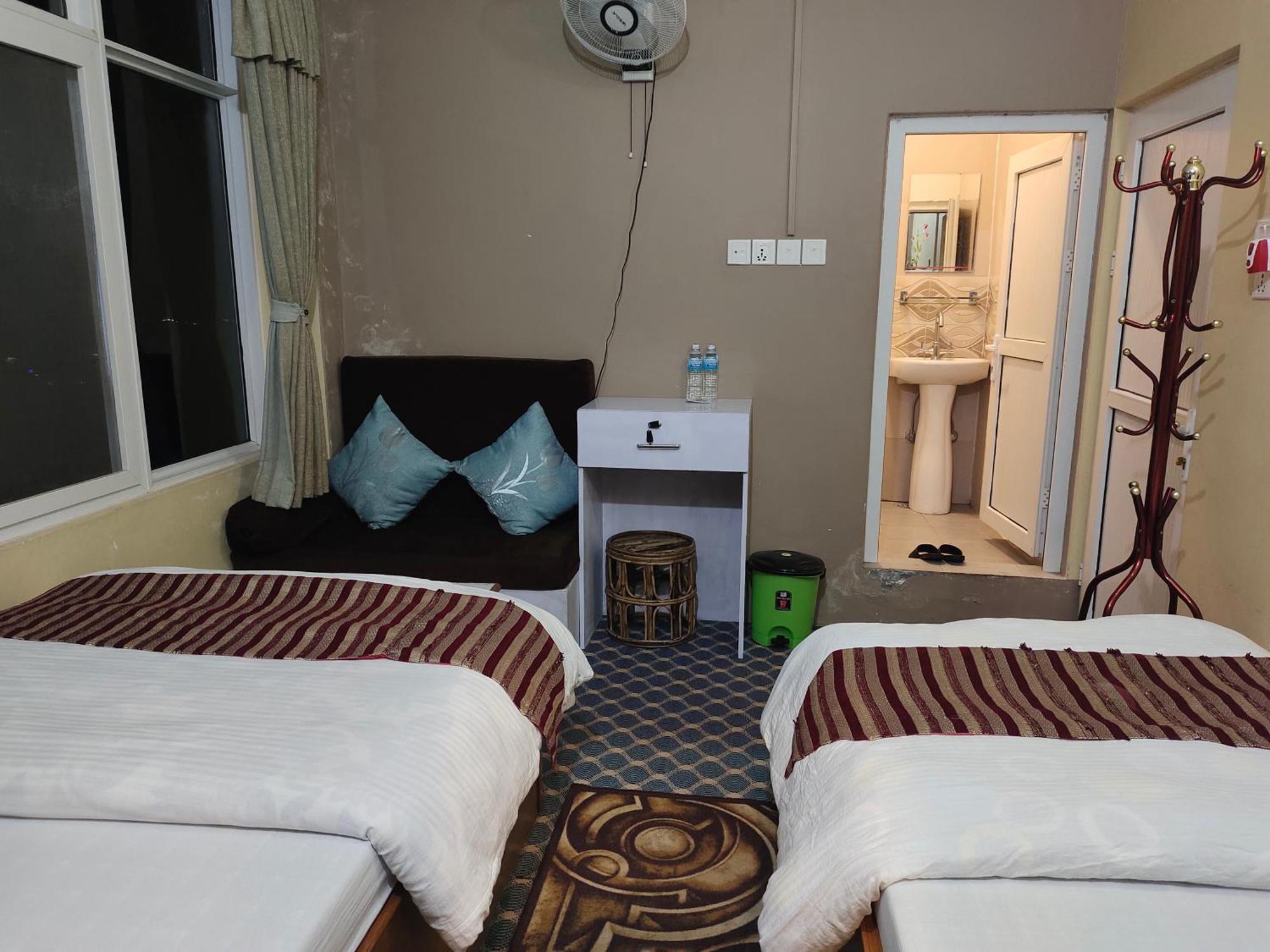 Hotel High Ground Inn Sarangkot Pokhara Ruang foto